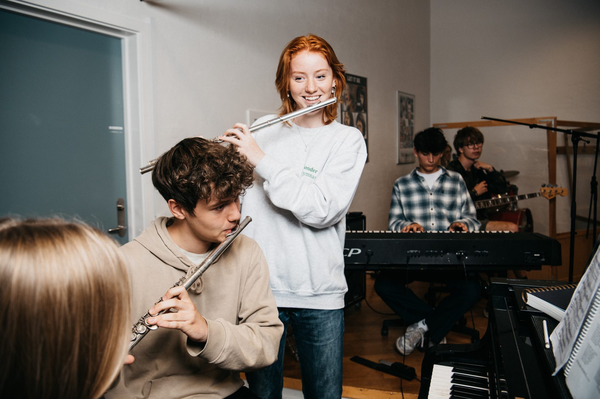elever spiller fløjte